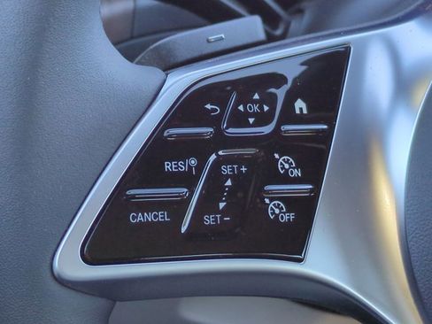 Used 2026 Mercedes-Benz C 300 Sedan image 25