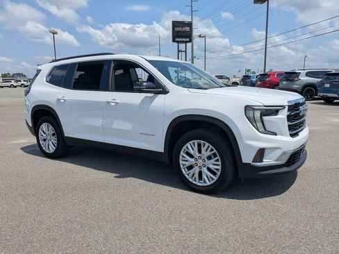 Used 2026 GMC Acadia Elevation w/ Elevation Premium Package FWD image 2
