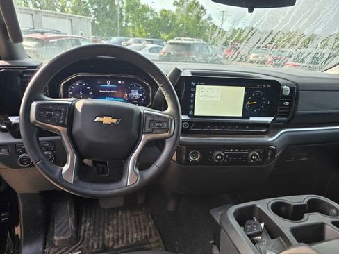 Used 2023 Chevrolet Silverado 1500 LT image 13