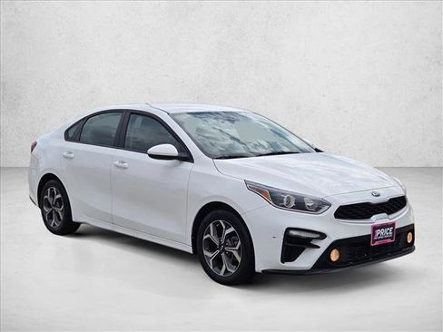Used 2021 Kia Forte LXS image 3