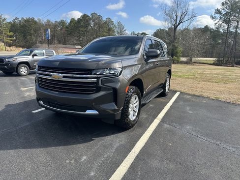 Used 2021 Chevrolet Tahoe LT image 1