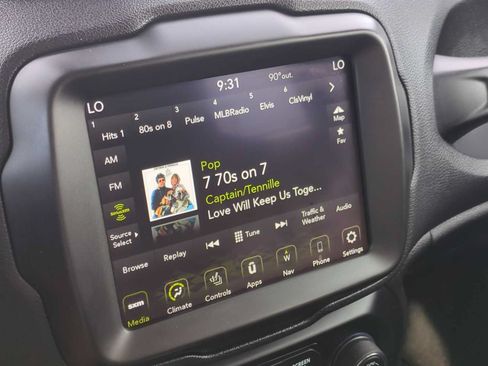 Used 2022 Jeep Renegade Trailhawk AWD/4WD image 13