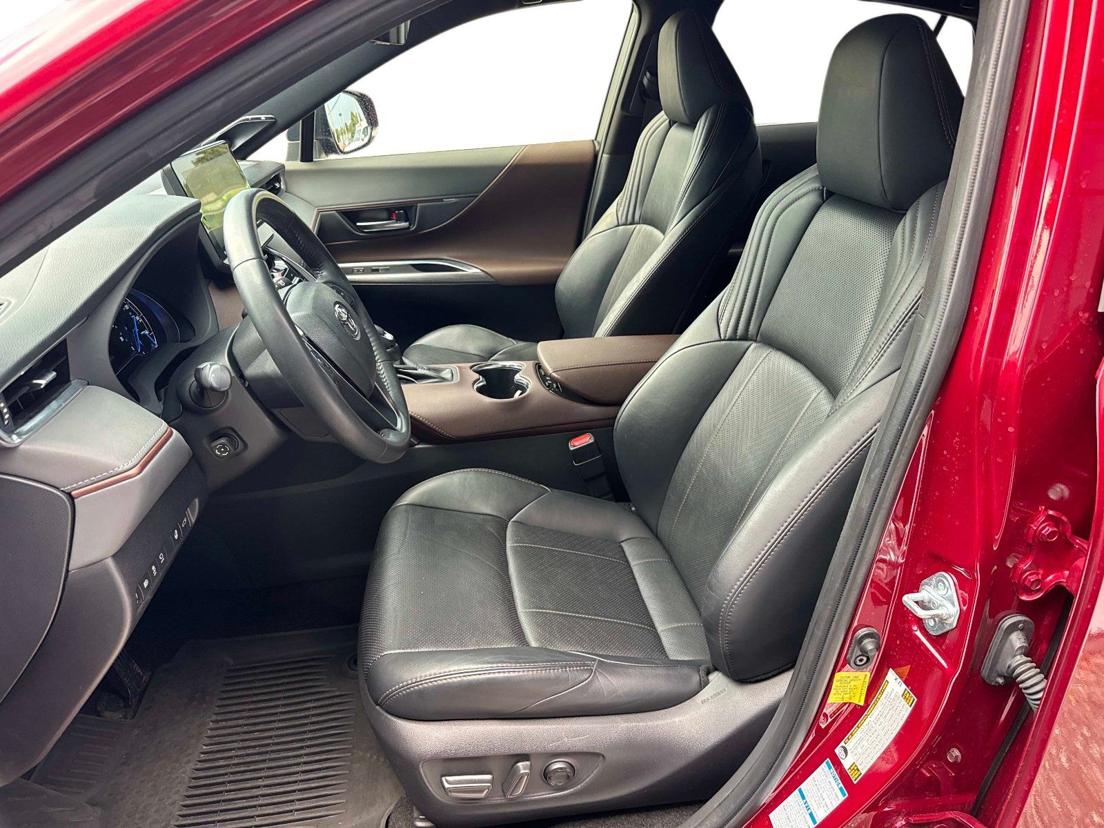 Used 2021 Toyota Venza Limited AWD/4WD image 21