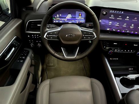 Used 2025 Chevrolet Tahoe Z71 w/ Z71 Off-Road Package image 28