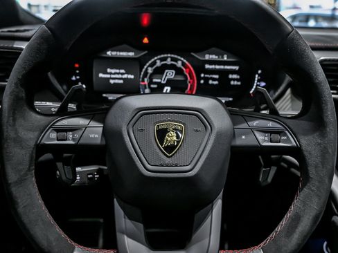 Used 2023 Lamborghini Urus Performante image 29