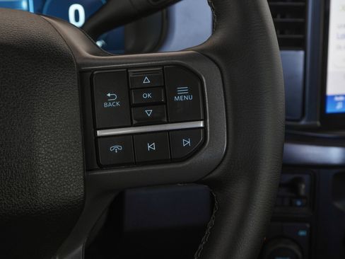 Used 2026 Ford F450 Lariat w/ FX4 Off-Road Package image 19