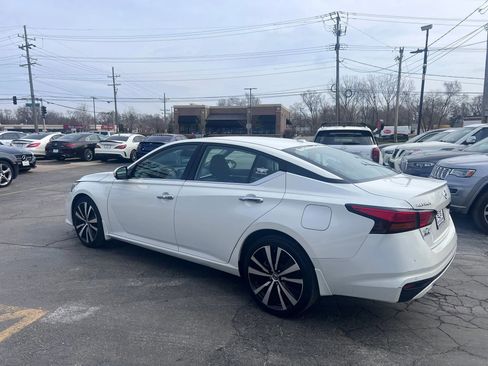 Used 2019 Nissan Altima 2.5 Platinum image 3