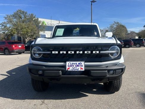 Certified 2025 Ford Bronco Outer Banks image 3