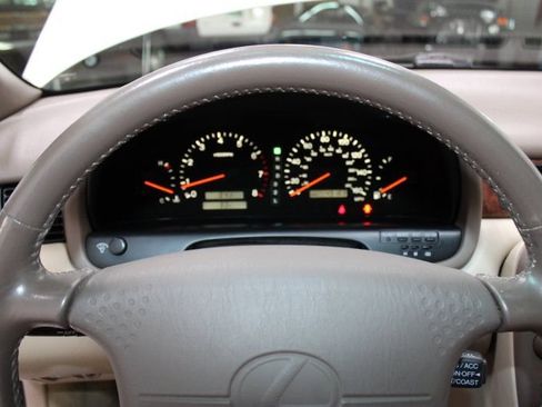 Used 1998 Lexus SC 300 Coupe RWD image 27