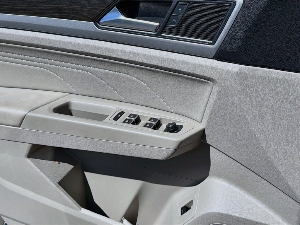 Used 2023 Volkswagen Atlas SE w/ Panoramic Sunroof Package AWD/4WD image 29