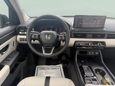 New 2026 Honda Pilot Touring image 18
