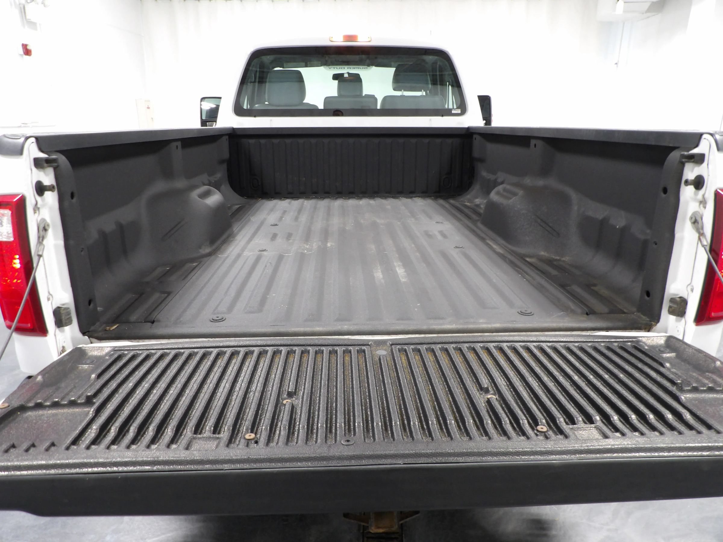 Used 2016 Ford F250 XL w/ Power Equipment Group RWD image 11