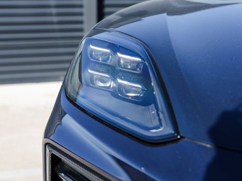 Certified 2026 Porsche Cayenne GTS image 13