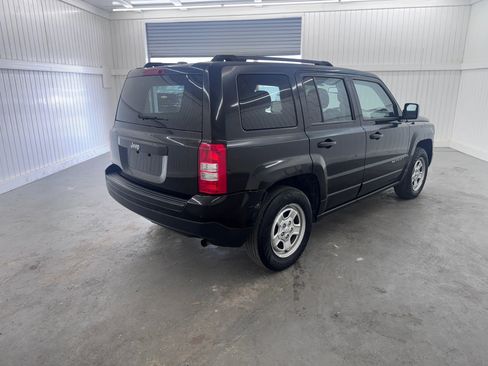 Used 2016 Jeep Patriot Sport w/ Power Value Group image 5