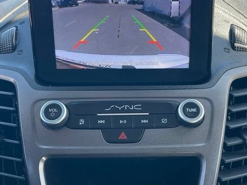 Used 2020 Ford Transit Connect XLT FWD image 18