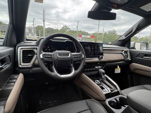 New 2026 GMC Canyon Denali w/ LPO, Denali Black Edition image 18