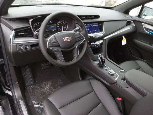 New 2026 Cadillac XT5 Luxury AWD/4WD image 11