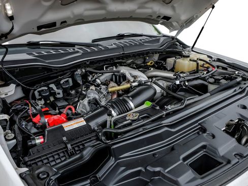 Used 2021 Ford F450 Platinum w/ FX4 Off-Road Package image 58