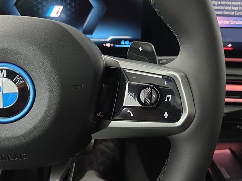 New 2026 BMW 550e xDrive w/ Executive Package image 18