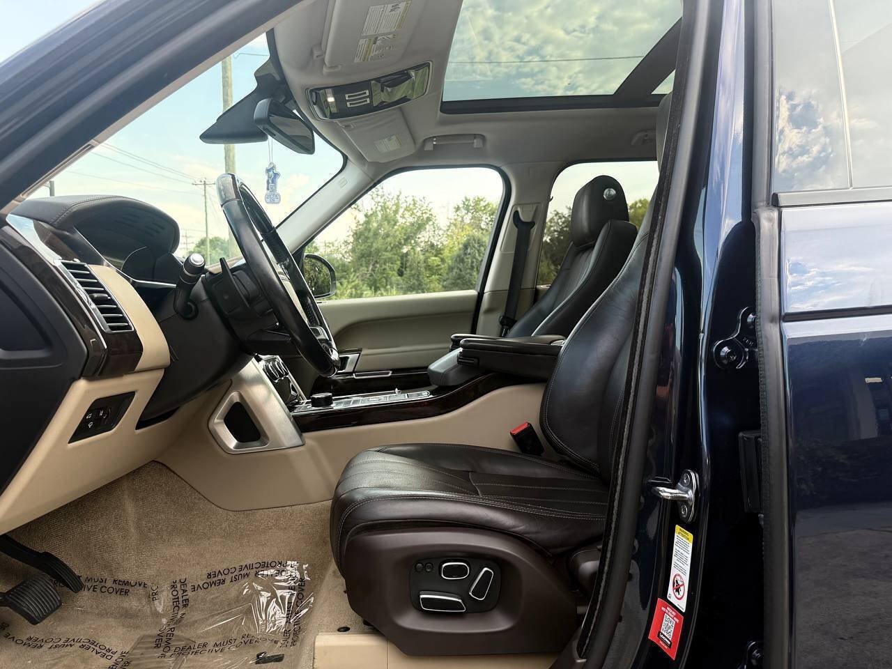 Used 2014 Land Rover Range Rover HSE AWD/4WD image 14