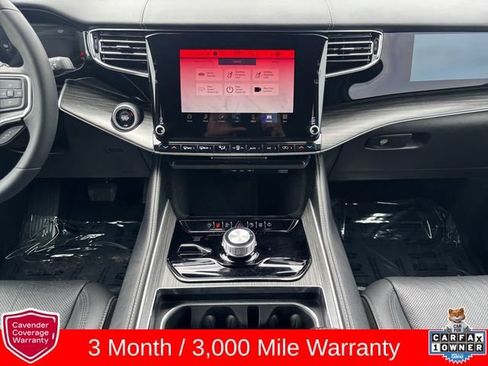 Used 2023 Jeep Wagoneer Series II w/ Flexible Seating Group AWD/4WD image 15