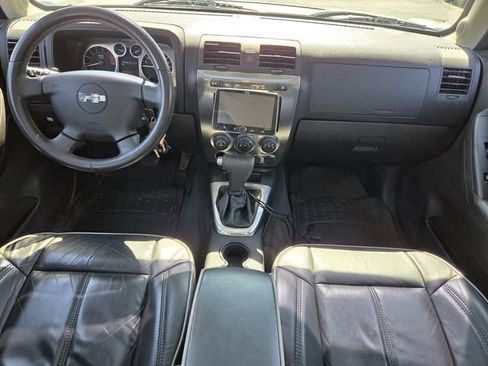 Used 2009 HUMMER H3T Luxury AWD/4WD image 13