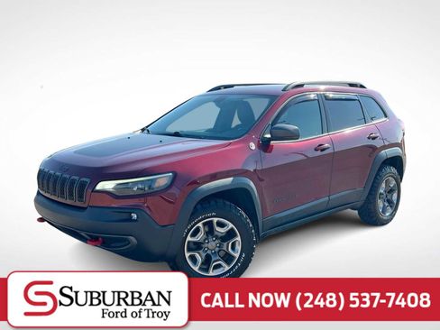 Used 2019 Jeep Cherokee Trailhawk AWD/4WD image 1