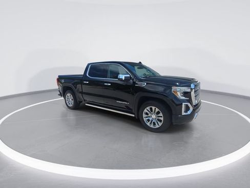 Used 2019 GMC Sierra 1500 Denali w/ Driver Alert Package II AWD/4WD image 2