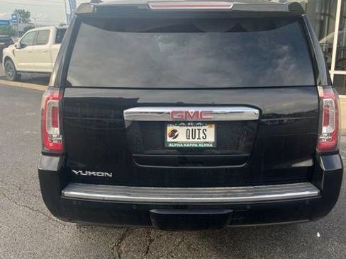 Used 2019 GMC Yukon Denali w/ Denali Ultimate Package AWD/4WD image 18