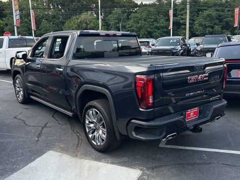Used 2023 GMC Sierra 1500 Denali w/ Denali Reserve Package AWD/4WD image 4