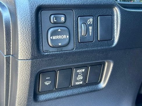 Used 2019 Toyota 4Runner SR5 Premium AWD/4WD image 18