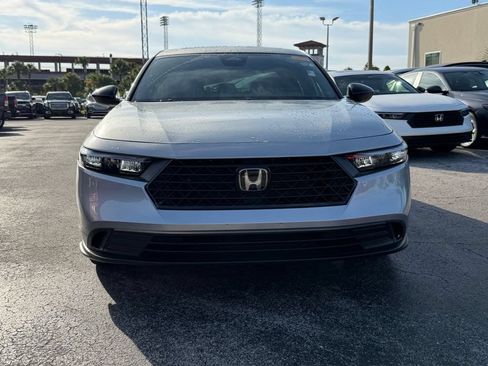 Used 2024 Honda Accord Sport image 3