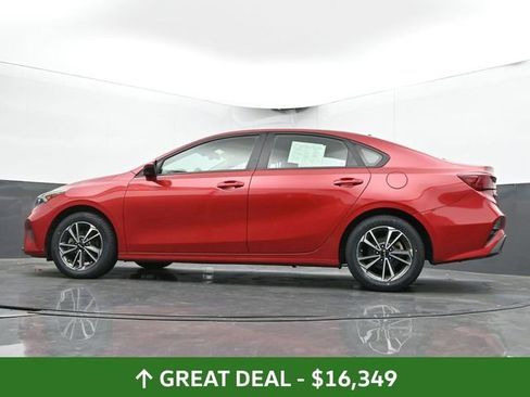 Used 2024 Kia Forte LXS image 45