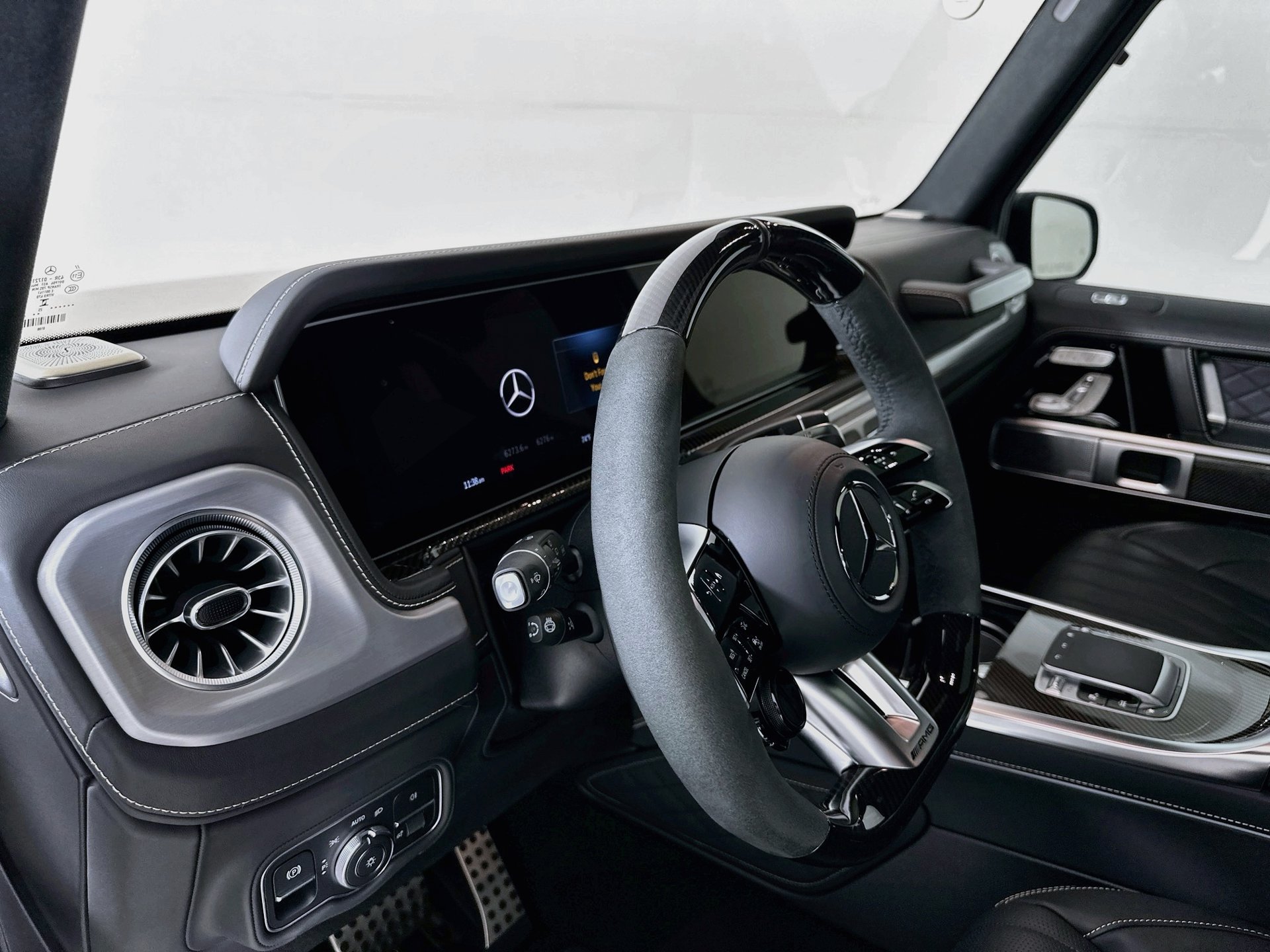 Used 2025 Mercedes-Benz G 63 AMG 4MATIC image 10