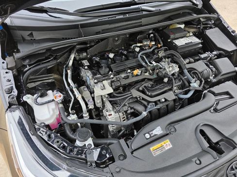 Used 2026 Toyota Corolla SE FWD image 35