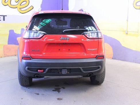 Used 2019 Jeep Cherokee Trailhawk w/ Comfort & Convenience Group image 7