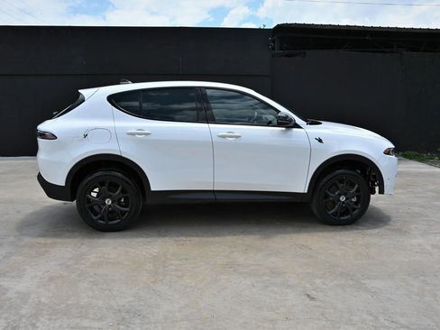 Used 2024 Dodge Hornet GT w/ GT Blacktop Package AWD/4WD image 6