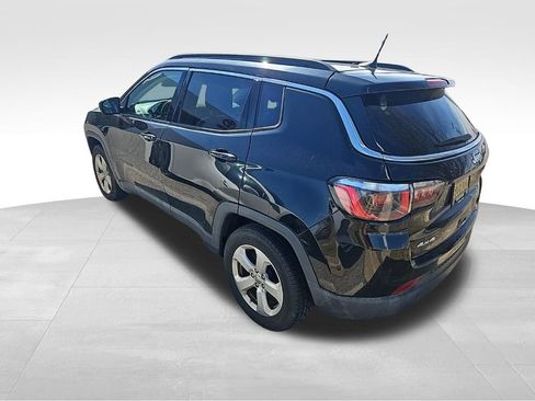 Used 2018 Jeep Compass Latitude w/ Popular Equipment Group image 5