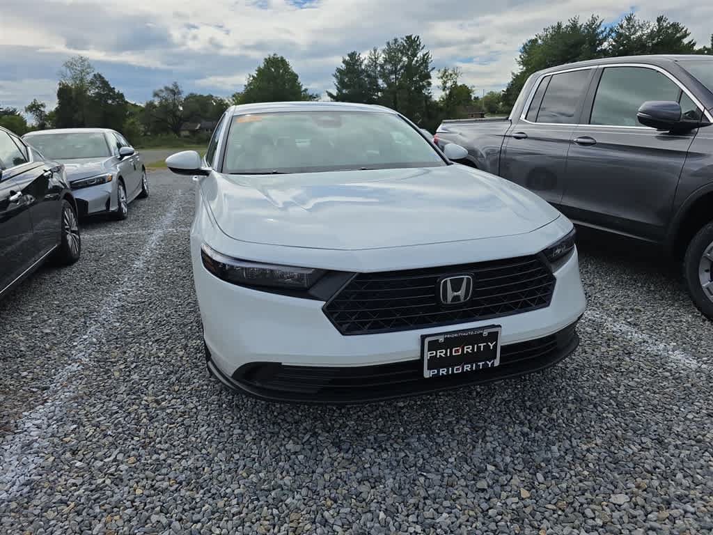 Used 2026 Honda Accord LX image 9