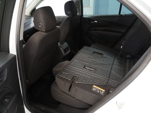 Used 2021 Chevrolet Equinox LT AWD/4WD image 19