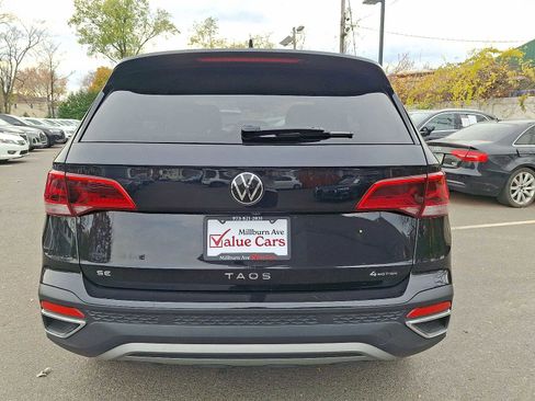 Used 2024 Volkswagen Taos SE image 21