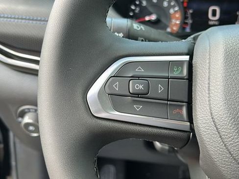 New 2025 Jeep Compass Limited w/ Sun & Sound Group image 9