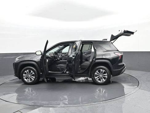 Used 2025 Chevrolet Equinox LT AWD/4WD image 32