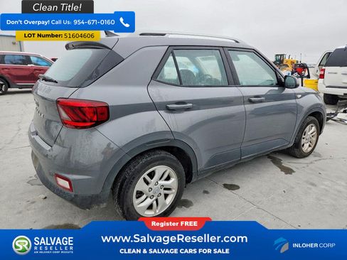 Used 2020 Hyundai Venue SEL FWD image 4