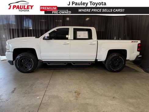 Used 2017 Chevrolet Silverado 1500 LT w/ All Star Edition AWD/4WD image 2