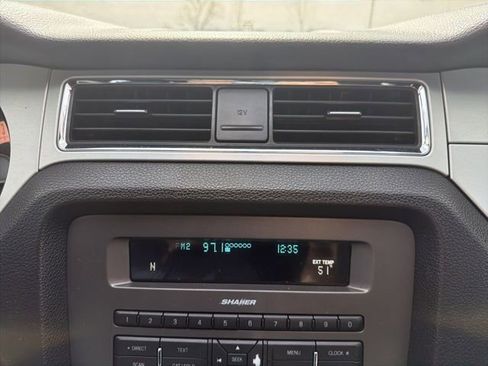 Used 2010 Ford Mustang Premium image 18