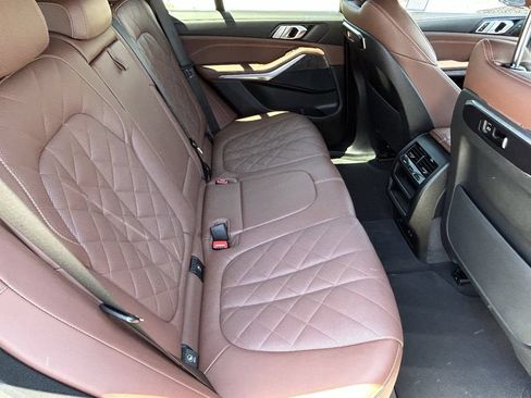 Used 2024 BMW X5 xDrive40i w/ M Sport Package AWD/4WD image 13