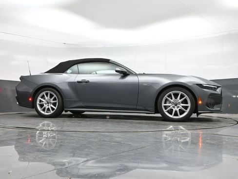 Used 2025 Ford Mustang GT Premium RWD image 43