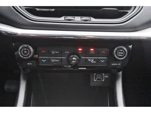 Used 2022 Jeep Compass Limited AWD/4WD image 28