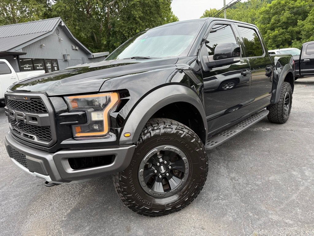 Used 2017 Ford F150 Raptor w/ Equipment Group 802A Luxury AWD/4WD image 11